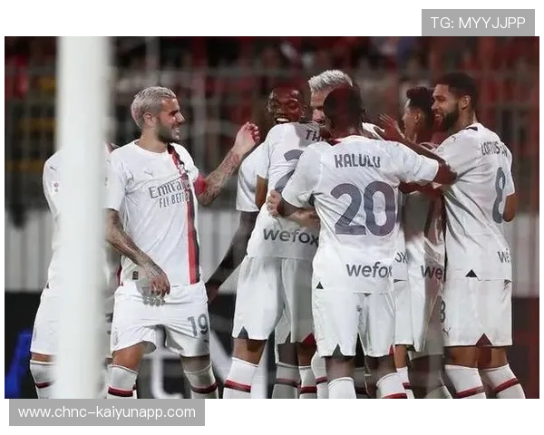 米兰托莫里远射破门，红黑军团力克都灵逆转获胜